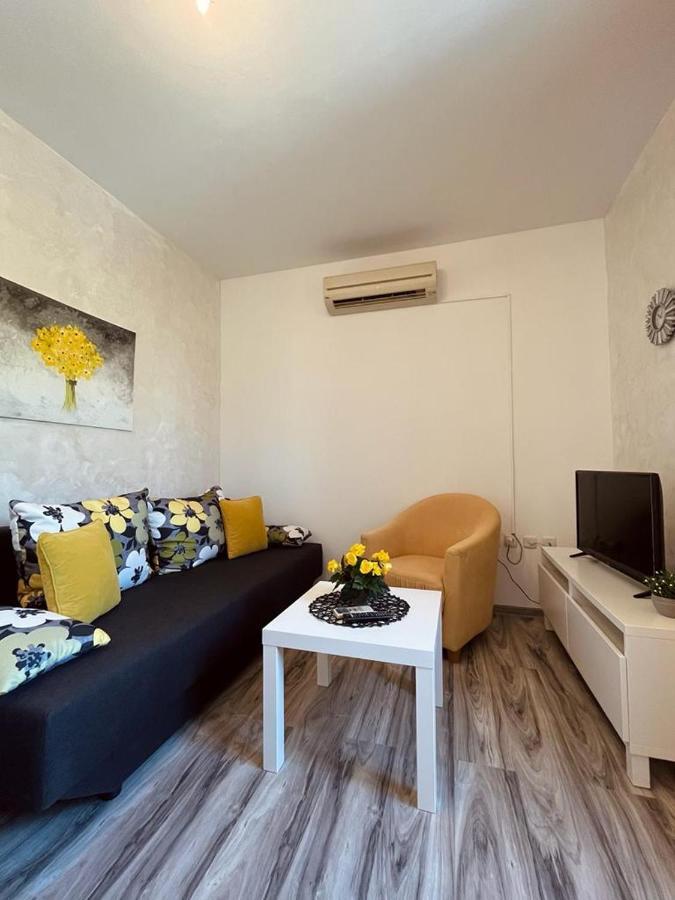 Pomerino Apartmans Exterior photo